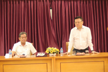 Chủ tịch Hội Nhà báo Việt Nam Lê Quốc Minh thăm và làm việc với Văn phòng Hội tại TP.HCM