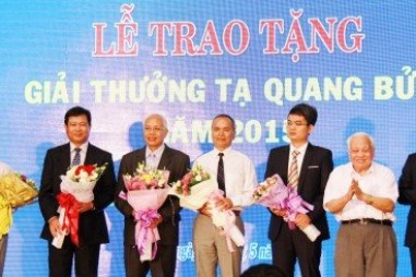 3 nhà khoa học đoạt giải Tạ Quang Bửu 2016