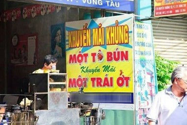 Những biển hiệu “khó đỡ” chỉ có ở Việt Nam