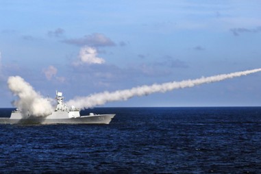 Báo Trung Quốc kêu gọi cản trở đi lại ở Biển Đông