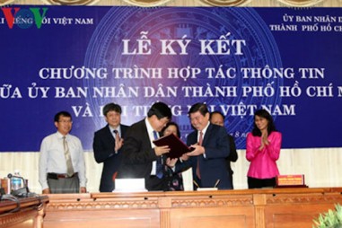 Đài Tiếng nói Việt Nam và UBND TP. Hồ Chí Minh ký kết hợp tác thông tin