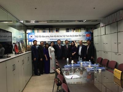 Đoàn đại biểu Hội Nhà báo Việt Nam thăm và làm việc tại Hàn Quốc