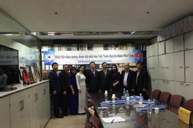 Đoàn đại biểu Hội Nhà báo Việt Nam thăm và làm việc tại Hàn Quốc