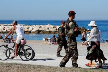 ​Thủ tướng Pháp cảnh báo các vụ tấn công khủng bố mới