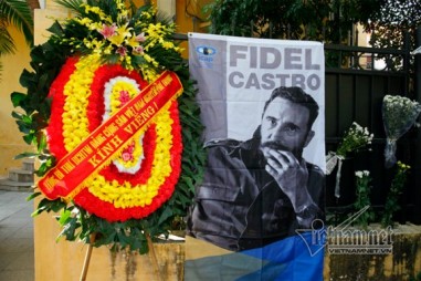 Việt Nam dành 1 ngày Quốc tang tưởng nhớ lãnh tụ Cuba Fidel Castro