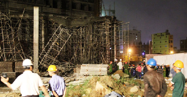 Đà Nẵng: Lại sập công trình xây dựng, nhiều người bị thương