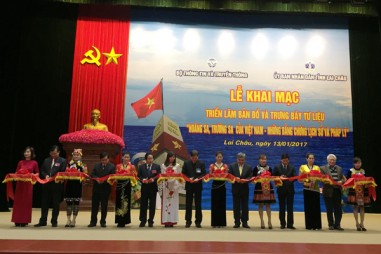 Lai Châu khai mạc triển lãm trưng bày chủ quyền biển đảo Việt Nam