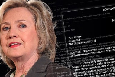 Lật lại vụ bê bối sử dụng email của bà Hillary Clinton