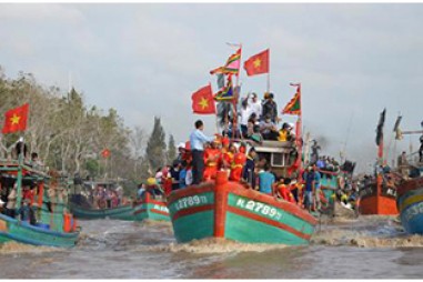Hàng nghìn người dự Lễ hội Nghinh Ông Bạc Liêu