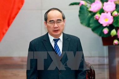 Chủ tịch MTTQ Việt Nam Nguyễn Thiện Nhân động viên nhà báo chống tiêu cực ở Bạc Liêu