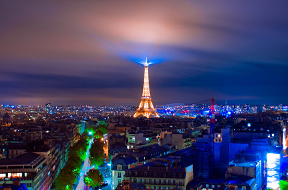 Từ thủ đô Paris hoa lệ