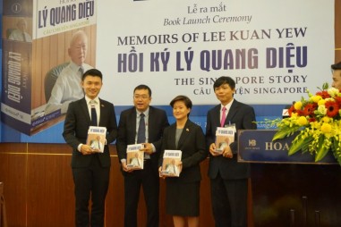 “Hồi ký Lý Quang Diệu - Câu chuyện Singapore” chính thức ra mắt độc giả