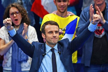 Ứng cử viên Emmanuel Macron dẫn đầu vòng 1 bầu cử Pháp