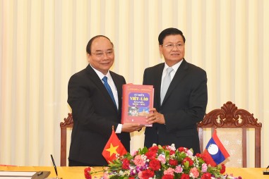 Việt Nam - Lào ký Nghị định thư hợp tác GDĐT giai đoạn 2017 - 2022