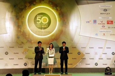 PV GAS nhận vinh danh "Top 50 công ty niêm yết tốt nhất Việt Nam năm 2017"