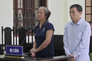 4 năm 6 tháng tù cho dì ruột bán cháu gái sang Trung Quốc