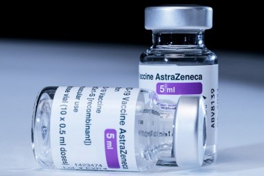 Pháp chia sẻ với Việt Nam 670.000 liều vaccine AstraZeneca
