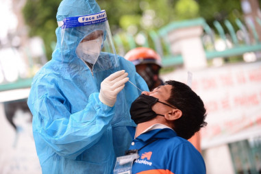 Ngày 7/9, Việt Nam có 14.208 ca mắc mới COVID-19; đã tiêm được gần 22,7 triệu liều vaccine