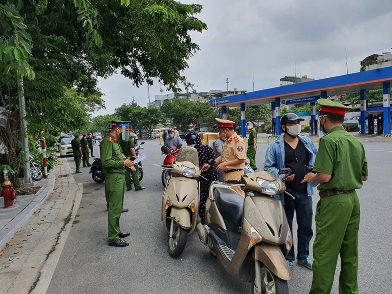  Hà Nội: Hơn 17.000 lượt phương tiện được kiểm soát khi ra vào nội đô