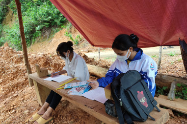 Phủ sóng 4G tại bản biên giới nơi hai nữ sinh Vân Kiều dựng lán học bài