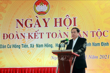 Phó Chủ tịch Thường trực Quốc hội dự Ngày hội "Đại đoàn kết toàn dân tộc" tại Nam Định
