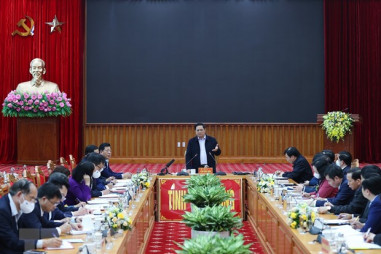 Thủ tướng làm việc với lãnh đạo chủ chốt tỉnh Cao Bằng