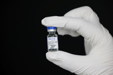 Nga dự kiến xuất khẩu vaccine ngừa COVID-19 dạng xịt mũi