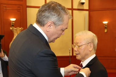 Tổng Bí thư Nguyễn Phú Trọng nhận Giải thưởng Lenin của ĐCS Nga