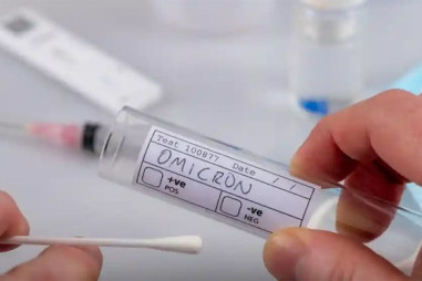 WHO: Omicron lây nhanh và gây bệnh cho những người đã tiêm vaccine