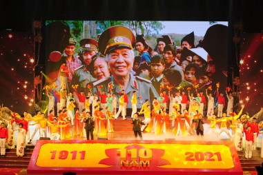 Thủ tướng Phạm Minh Chính dự Lễ kỷ niệm 110 năm Ngày sinh Đại tướng Võ Nguyên Giáp