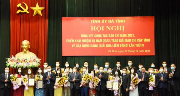 Hà Tĩnh: Trao giải báo chí cấp tỉnh về xây dựng Đảng năm 2021