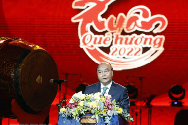 Chủ tịch nước Nguyễn Xuân Phúc: Vận mệnh mới tốt đẹp hơn nhất định sẽ đến trong năm Nhâm Dần 2022