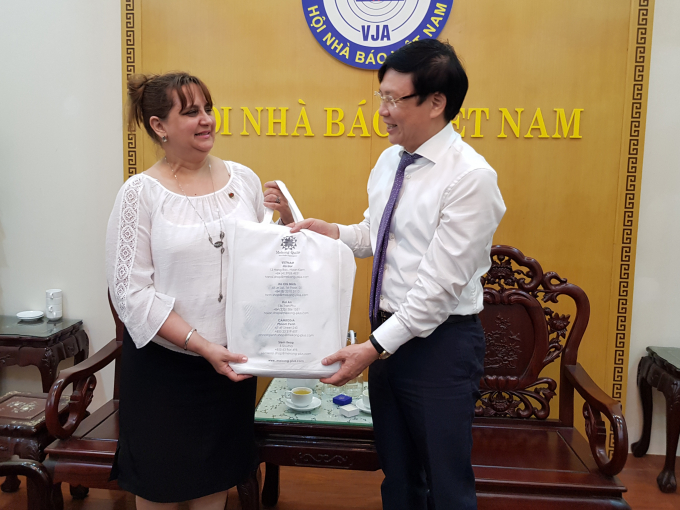 Phó Chủ tịch Thường trực Hội Nhà báo Việt Nam tiếp Phó Đại sứ Cộng hòa Cuba