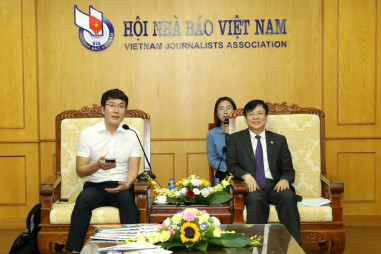 Hội đàm giữa lãnh đạo Hội Nhà báo Việt Nam và đoàn phóng viên Hàn Quốc