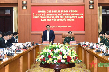 Thủ tướng Phạm Minh Chính làm việc với Bộ Quốc phòng
