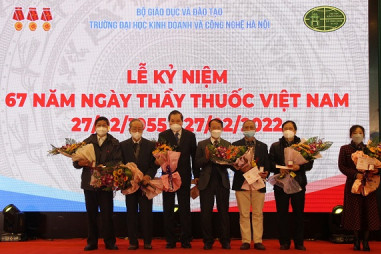 ĐH Kinh doanh và Công nghệ Hà Nội kỷ niệm 67 năm ngày Thầy thuốc Việt Nam