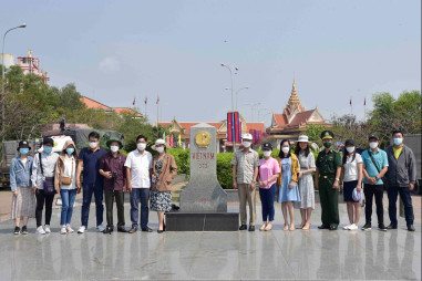Hội Nhà báo Việt Nam tỉnh An Giang tổ chức cho phóng viên các cơ quan báo thực tế
