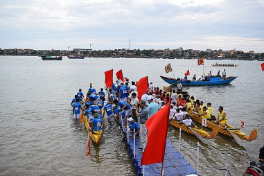 Nhiều hoạt động văn hóa đặc sắc diễn ra trong dịp lễ 30/4 tại Quảng Bình