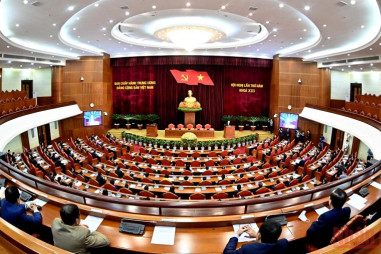 Hội nghị Trung ương 5 quyết định nhiều vấn đề quan trọng về kinh tế và xây dựng Đảng