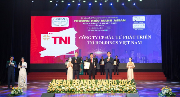 TNI Holdings Vietnam lần thứ 2 nhận giải thưởng Thương hiệu mạnh ASEAN 2022