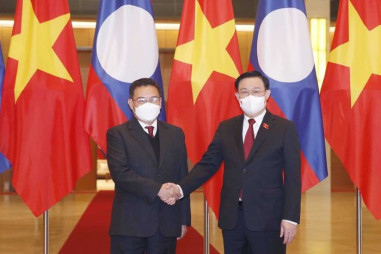 Chủ tịch Quốc hội Vương Đình Huệ lên đường thăm Cộng hòa Dân chủ Nhân dân Lào