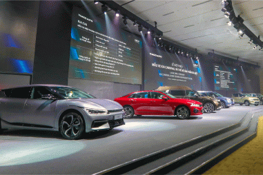 THACO AUTO giới thiệu mẫu xe Kia Carnival và thế hệ sản phẩm KIA mới