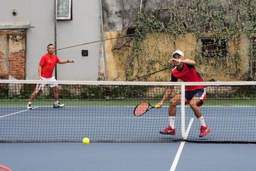 Sôi nổi giải Tennis chào mừng 97 năm ngày báo chí cách mạng Việt Nam