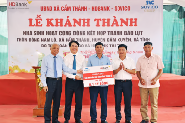 HDBank tặng nhà cộng đồng tránh lũ cho Hà Tĩnh 