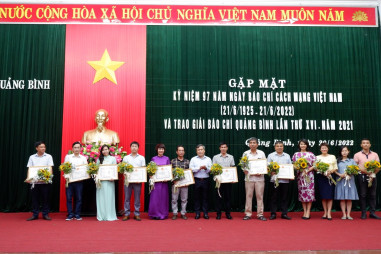 Trao giải Báo chí tỉnh Quảng Bình nhân kỷ niệm 97 năm Ngày Báo chí Cách mạng Việt Nam
