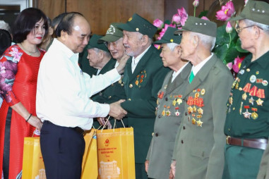 Quyết định của Chủ tịch nước về tặng quà dịp 75 năm Thương binh - Liệt sĩ