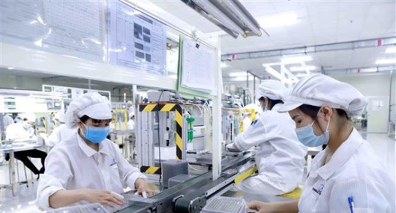Ngân hàng UOB nâng dự báo tăng trưởng GDP của Việt Nam lên 7%