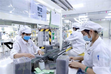 Ngân hàng UOB nâng dự báo tăng trưởng GDP của Việt Nam lên 7%