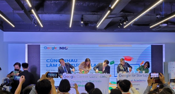 "Gã khổng lồ" Google hỗ trợ thúc đẩy chuyển đổi số tại Việt Nam