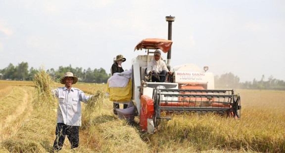 Giải pháp truyền thông nâng cao nhận thức về bảo hiểm nông nghiệp cho nông dân Việt Nam